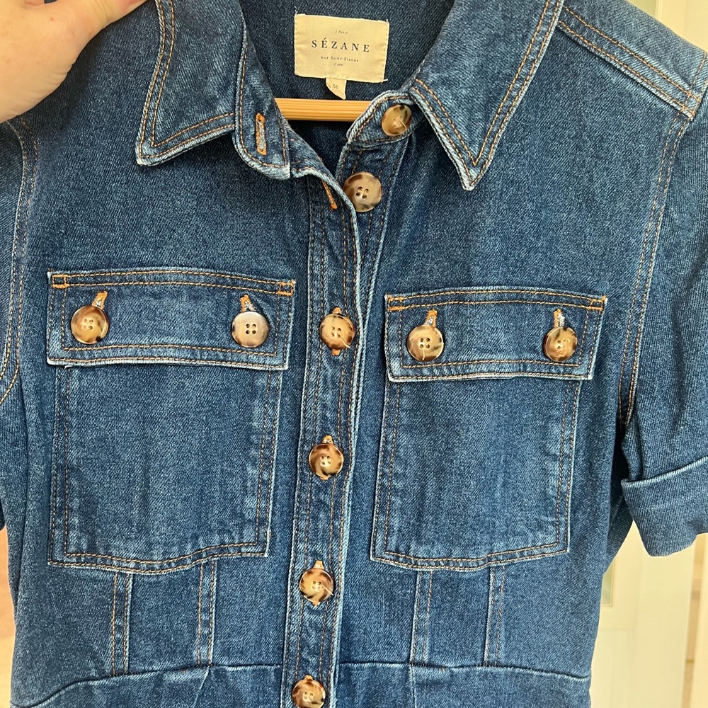 Sézane Blue Denim Dress with Turtoiseshell Buttons - Picture 5 of 6
